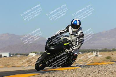 media/Oct-08-2022-SoCal Trackdays (Sat) [[1fc3beec89]]/Turn 9 Inside (10am)/